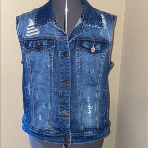Destroyed denim Jean vest NWOT size 1X